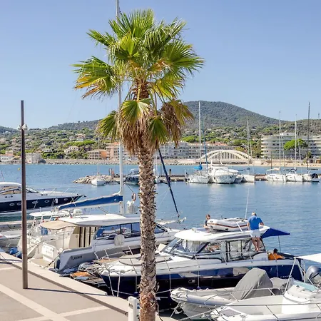 Les Pins Dorés-1 *